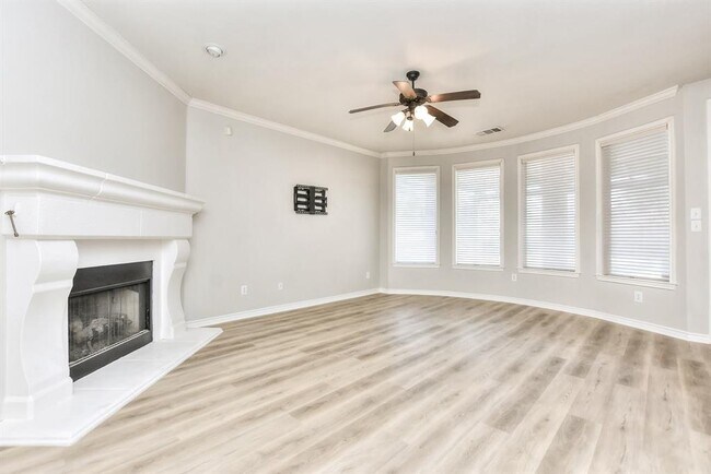 Building Photo - 1103 Cedar Elm Ln