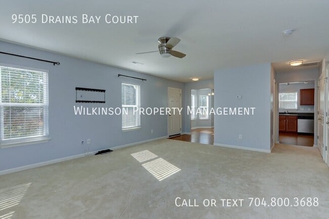 Building Photo - 9505 Drains Bay Ct