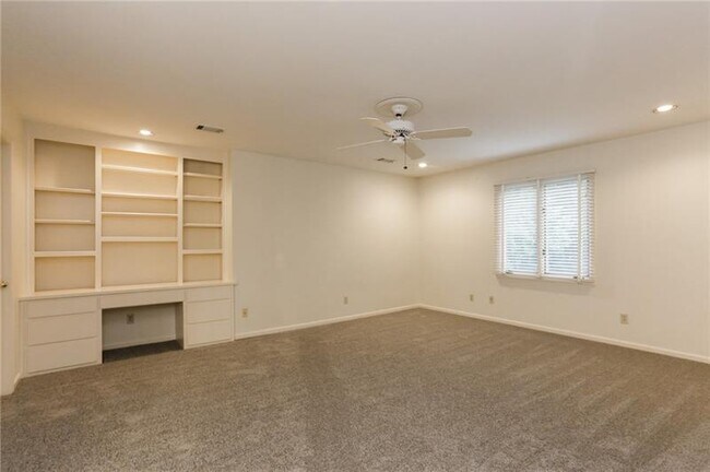 Building Photo - 55 Cameron Glen Dr NW