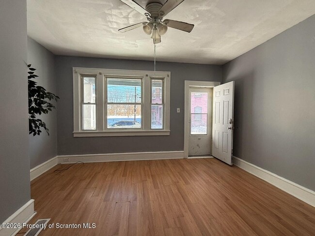 Building Photo - 83 S Empire St