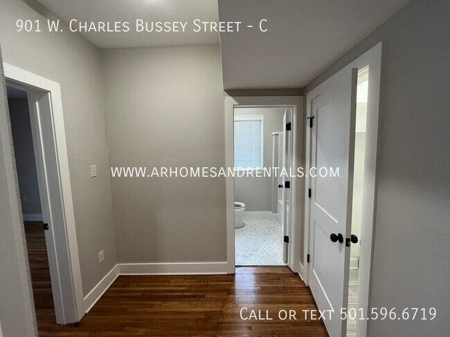 Building Photo - 901 W Charles Bussey Ave