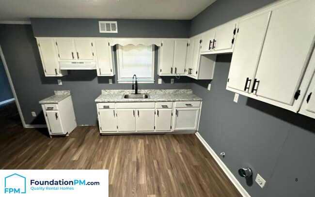Building Photo - 5071 Breckenwood Dr