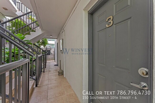 Building Photo - 150 SW 10th St