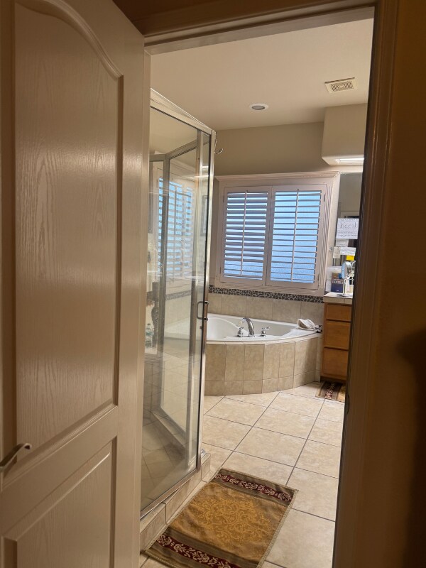 Building Photo - 13582 Emerald Coast Ln