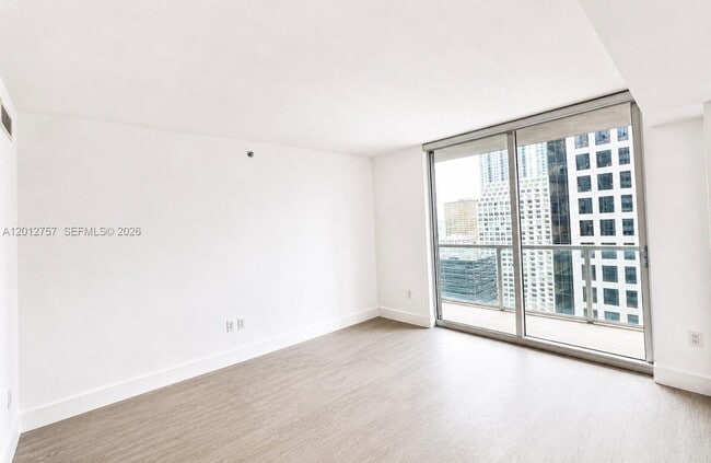 Building Photo - 500 Brickell Ave