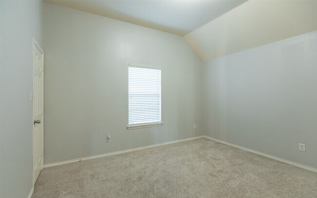 Building Photo - 20911 Avery Cove Ln