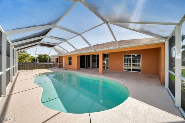 Building Photo - 1205 SW 14th Terrace