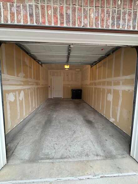 Building Photo - 10149 W 55th Dr