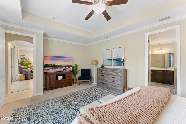 Building Photo - 22 Medio Dr