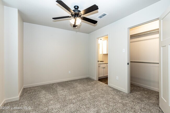 Building Photo - 2527 138th St