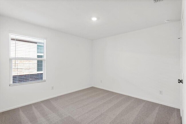 Building Photo - 221 Rodney Boat Rd