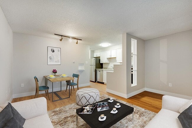 Building Photo - 60 South