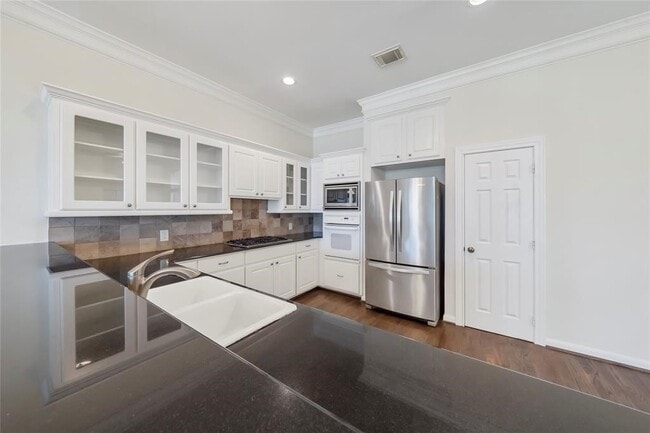 Building Photo - 1517 Roy St