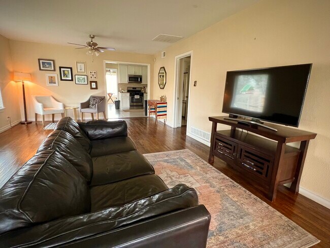Building Photo - 3472 Rugged Dr