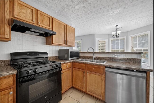 Building Photo - 530 Sterling Pointe Ct NW