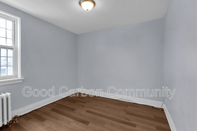 Building Photo - 12 E Depew Ave