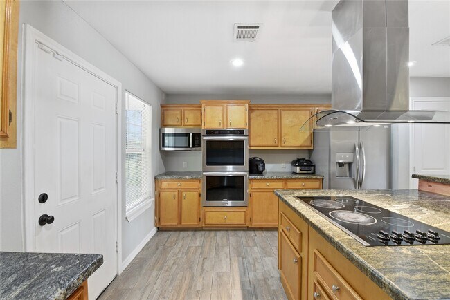 Building Photo - 6203 Gaston