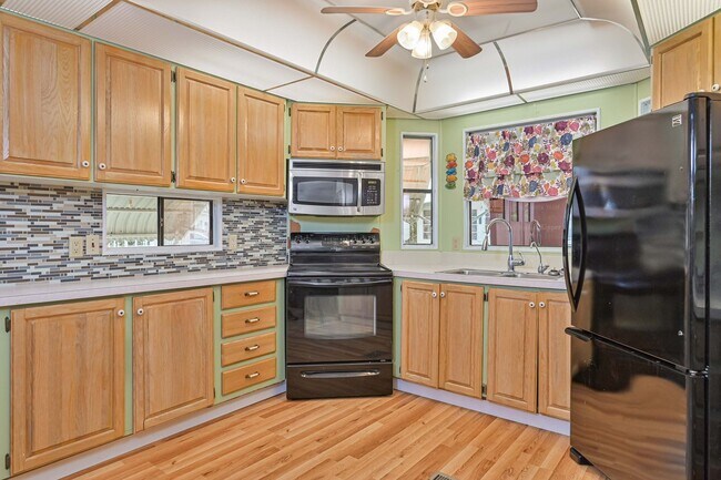 Building Photo - 10835 Vireo Cir
