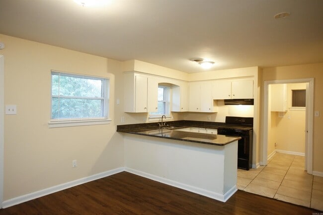 Building Photo - 6914 Juniper Rd