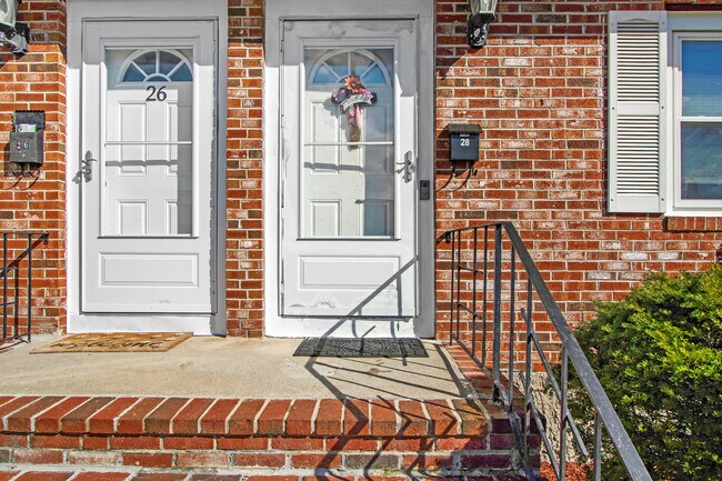 Building Photo - 26 Moreland Ave