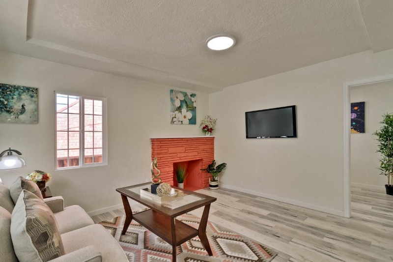 Building Photo - 21214 Montgomery Ave