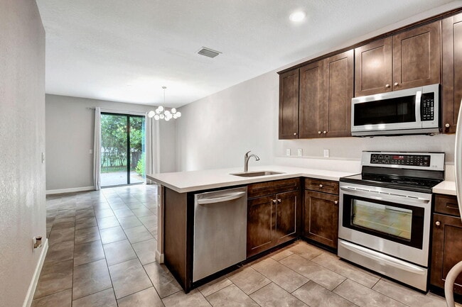 Building Photo - 12994 Anthorne Ln