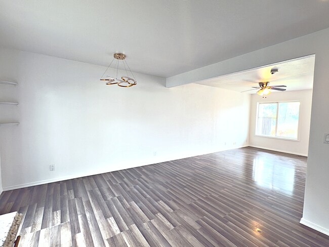 Building Photo - 6731 SE Fern Ave