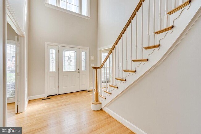 Building Photo - 1168 Taji Ct