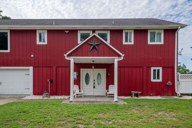 Building Photo - PERFECT OFF-SEASON MONTHLY GETAWAY