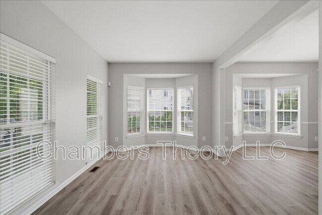 Building Photo - 42211 Marcy Way