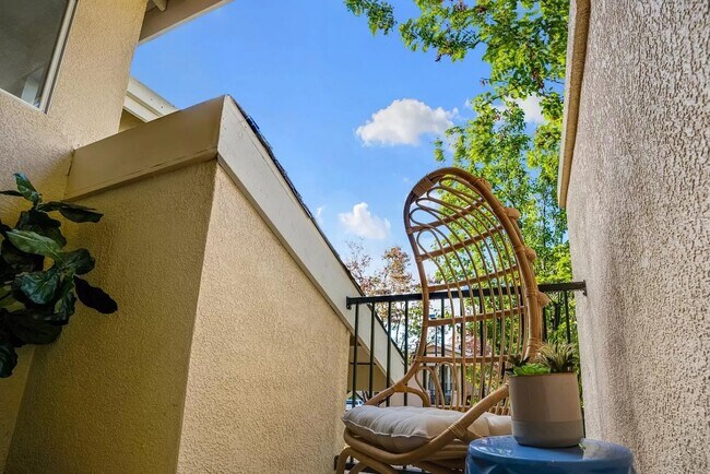 Building Photo - Secure, Clean & Ready