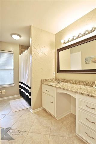 Building Photo - 3234 Winter Hawk Dr