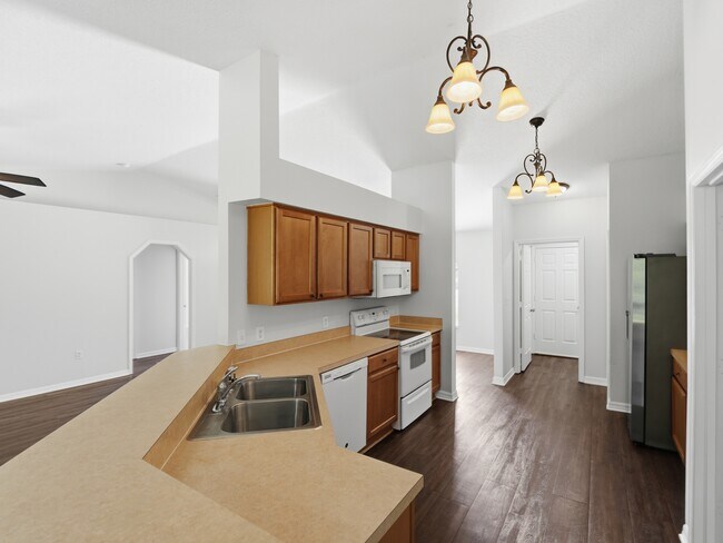 Building Photo - 2368 Sweetwater Blvd