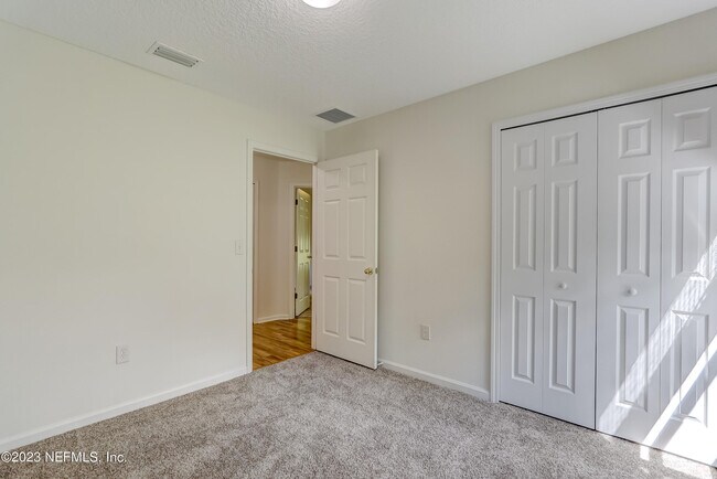 Building Photo - 608 Birchbark Trail