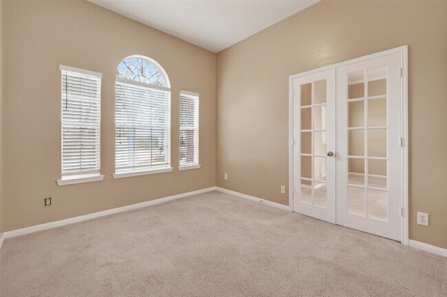 Building Photo - 18727 Forest Deer Rd