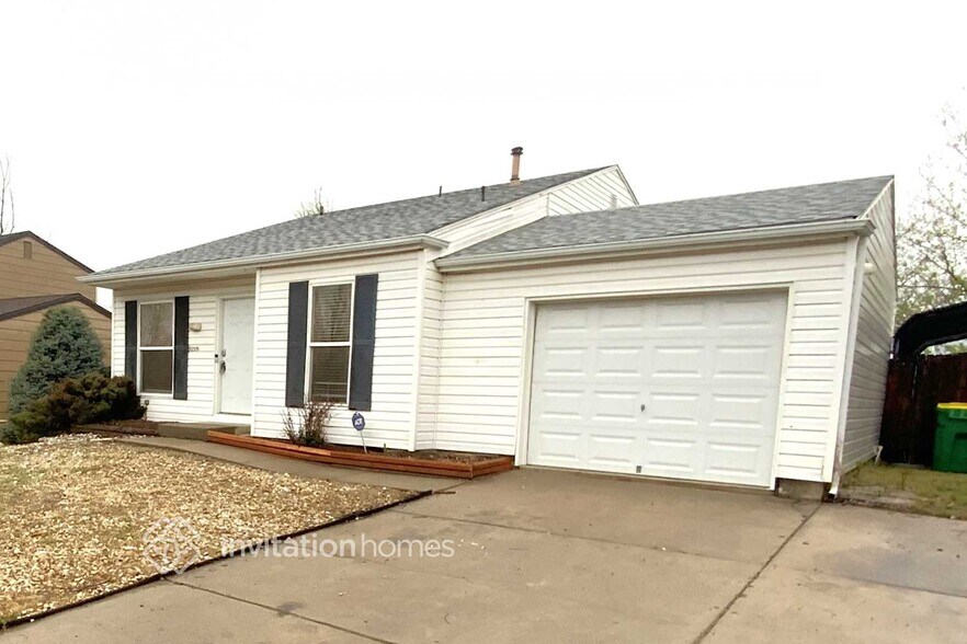 Building Photo - 20355 E Buchanan Dr