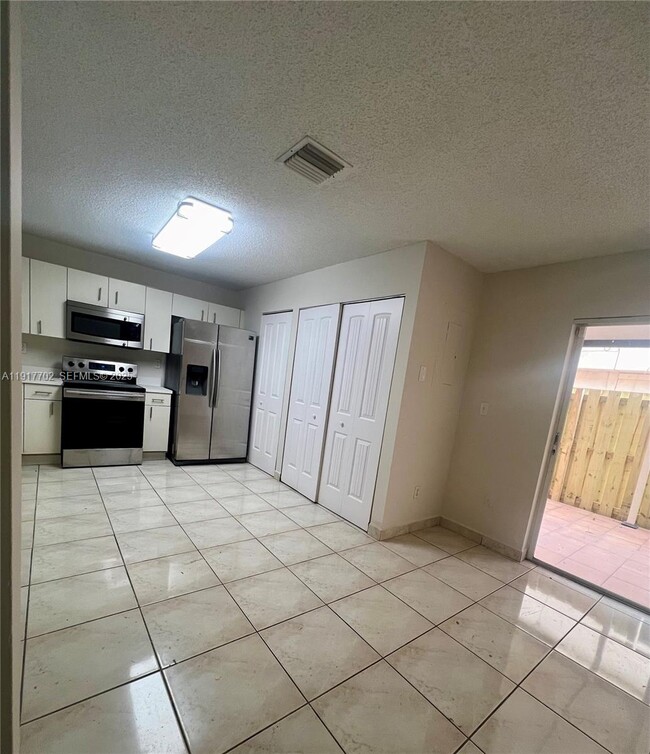 Building Photo - 15274 SW 111th St