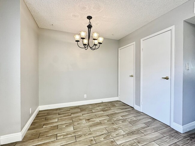 Building Photo - 7084 Burcot Ave