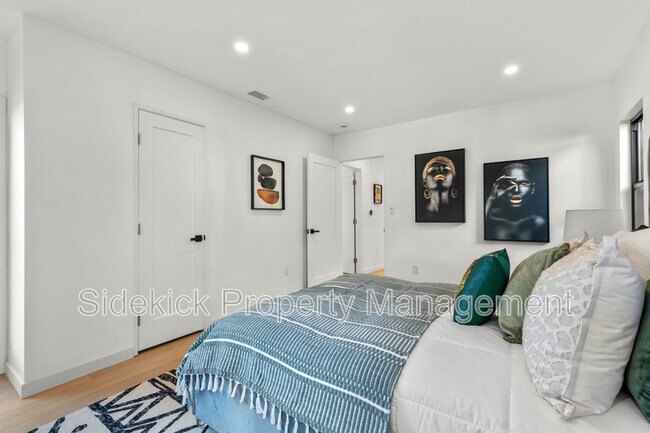 Building Photo - 1724 S Fairfax Ave