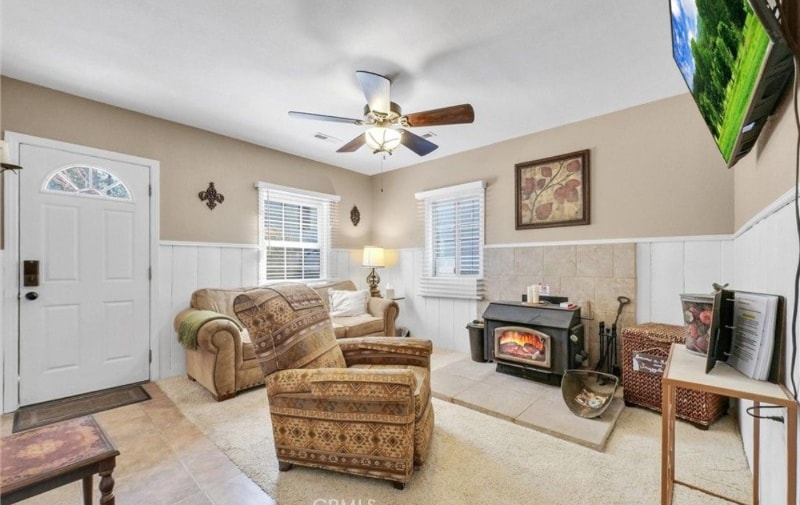 Building Photo - 710 Marin Rd