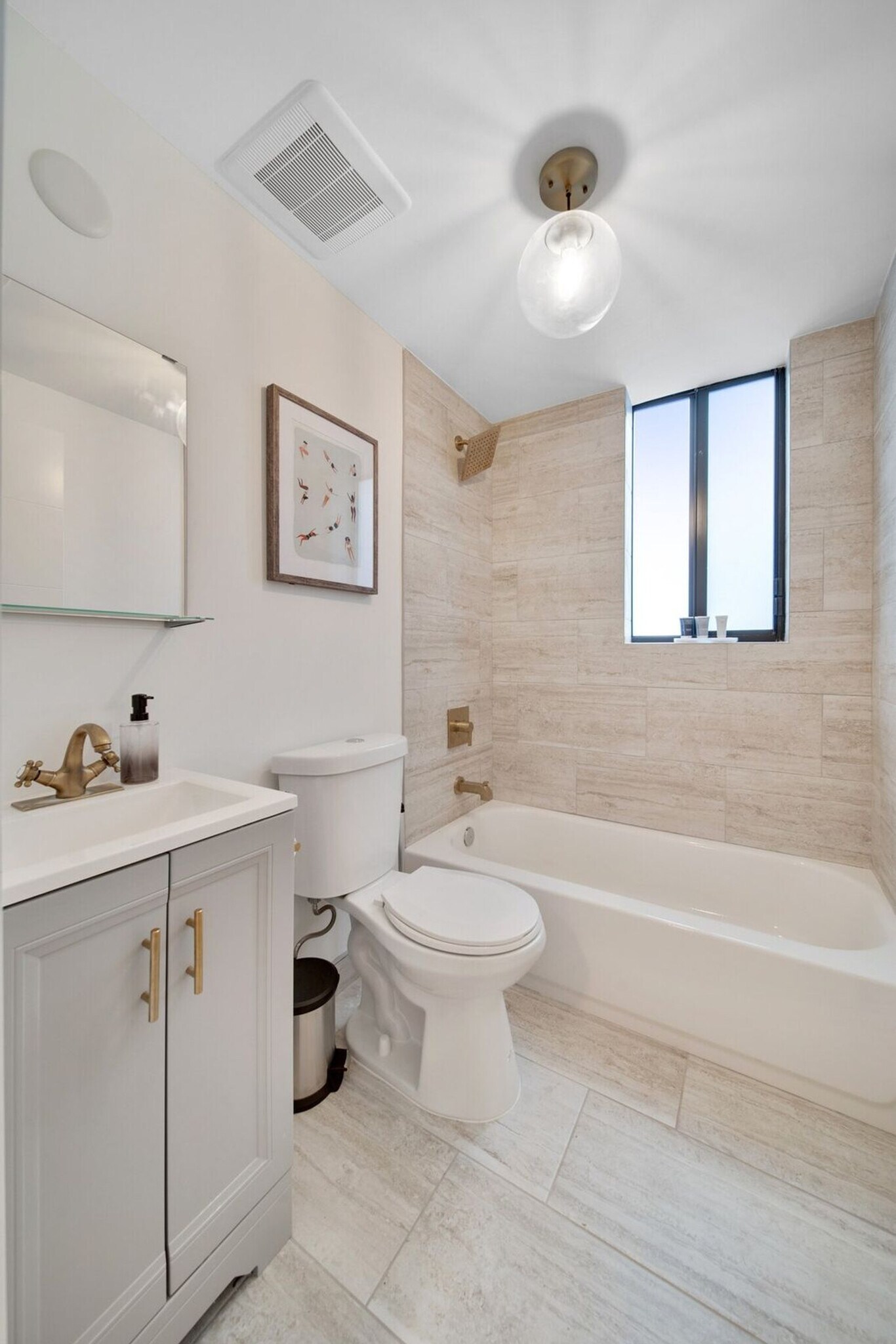 Building Photo - 1432 SW 22nd Ave