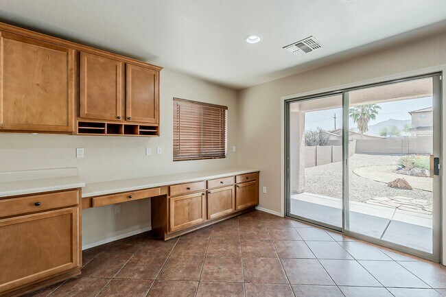 Building Photo - Housing Vouchers Accepted! 4 Bed / 3.5 Bath with 3-Car Garage