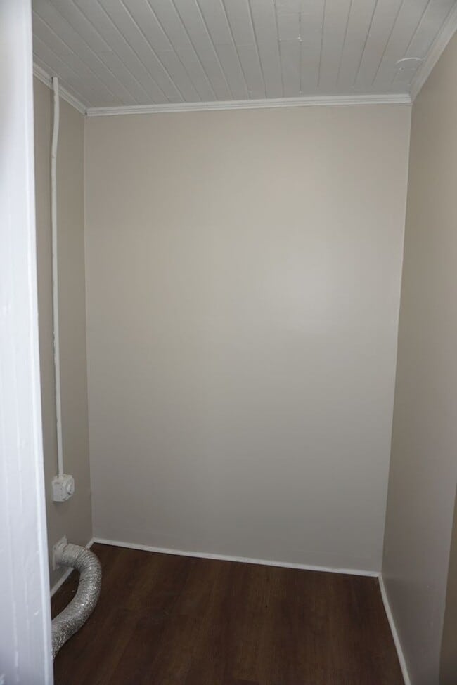 Building Photo - 1119 H St