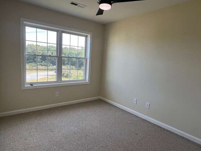 Building Photo - 3 Bandon Cir