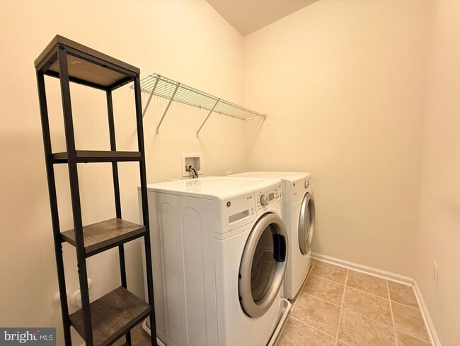 Building Photo - 7296 Dorchester Woods Ln