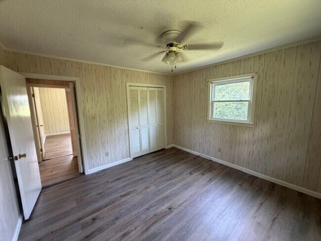 Building Photo - 3399 NC-16
