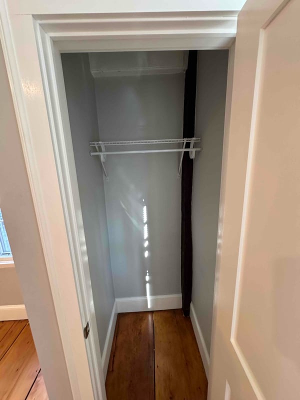 Building Photo - 393 Essex St