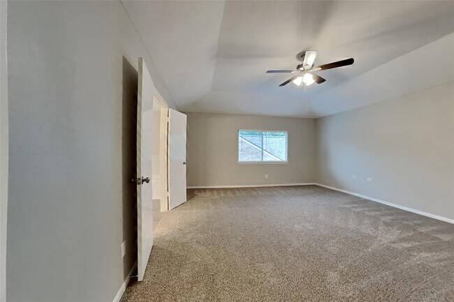 Building Photo - 1031 Cascade Creek Dr