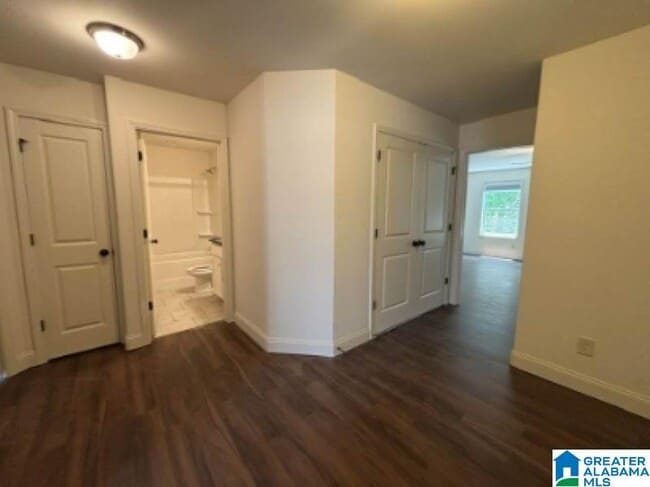 Building Photo - 4008 Lennox Rd