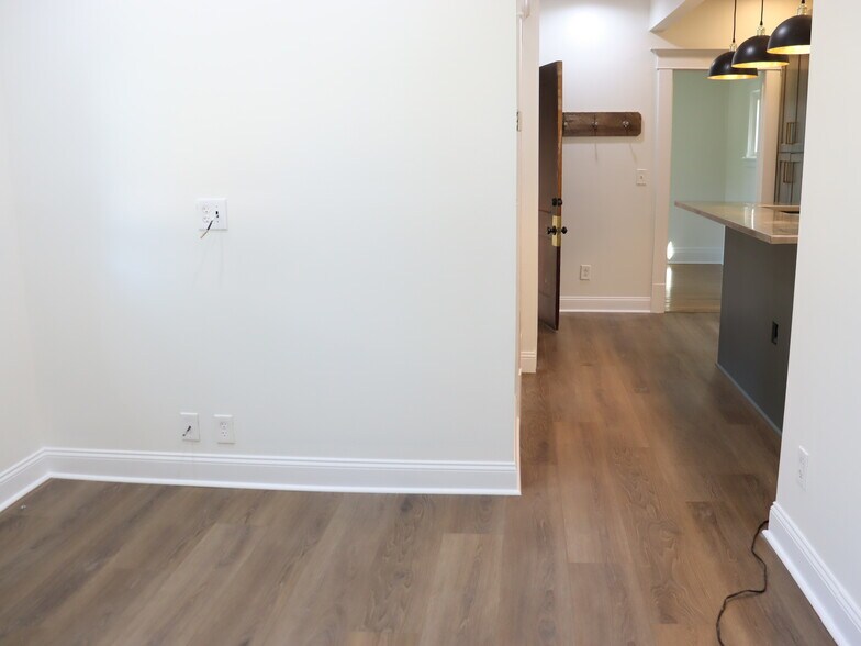 Living room - 20 Olcott Ave